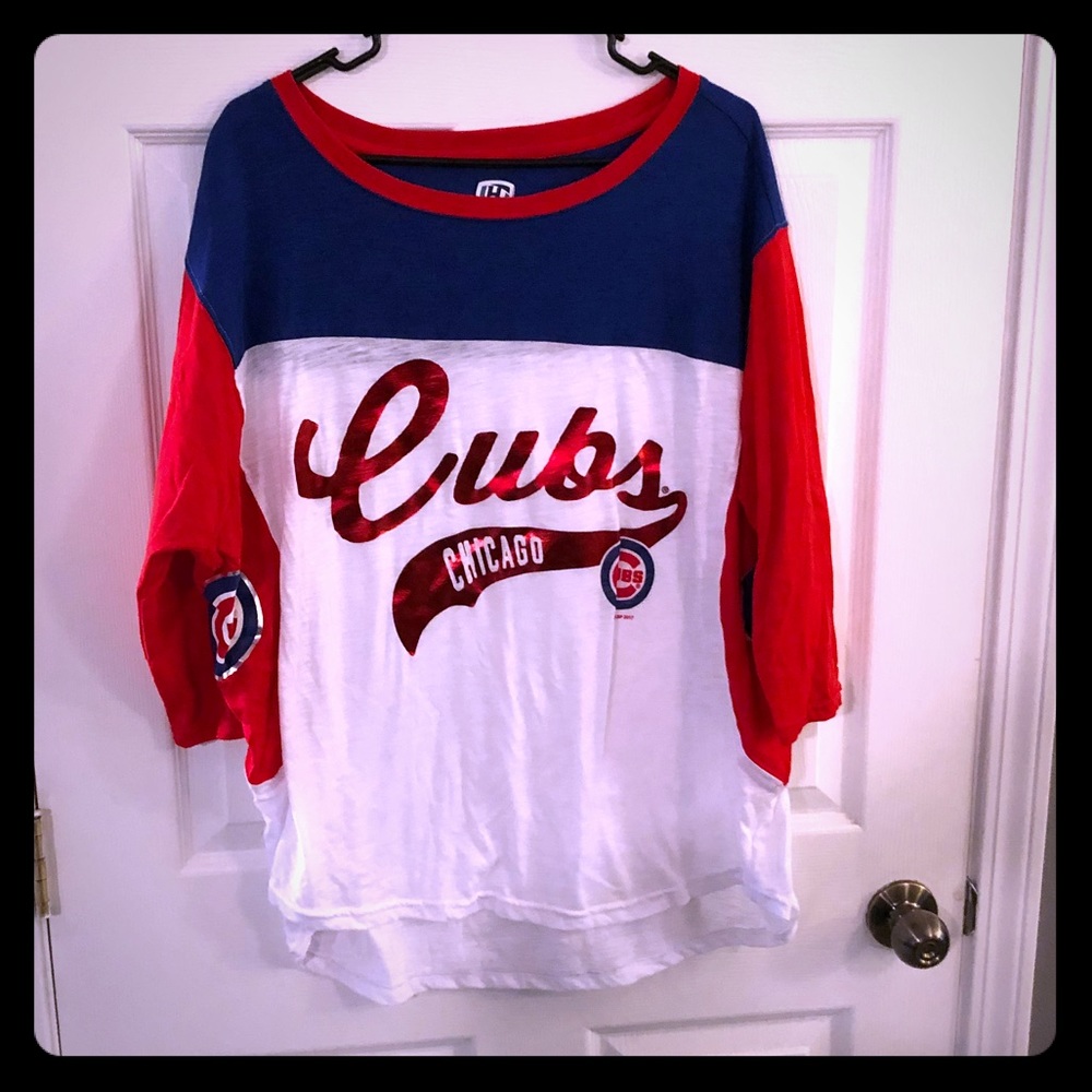 Cubs 3/4 raglan tee